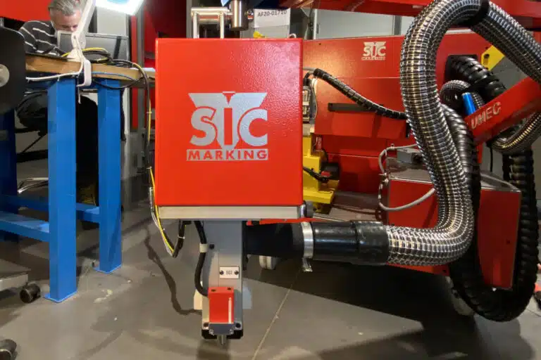 Cobot-gestützte Markierung in einer Produktionslinie