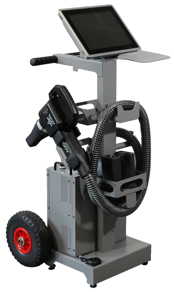 Marcatore Laser Portatile ultra compatto e maneggevole con diverse opzioni disponibili per marcare su ogni superficie con facilità