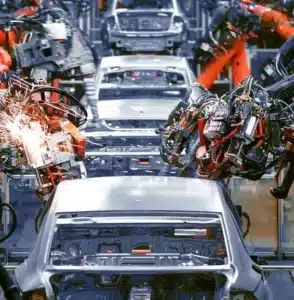 Kunststoffkennzeichnung auf Automobilteilen